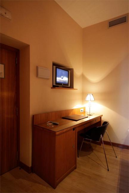 Ateneo Puerta Del Sol Hotel Madrid Room photo